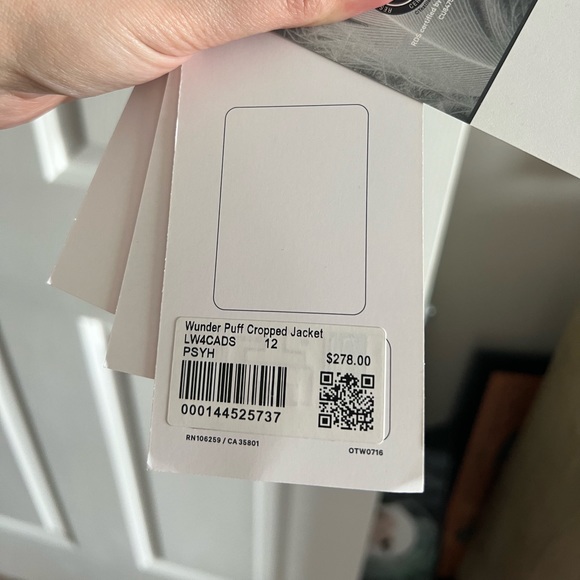 lululemon athletica Blue Puffer Jacket - Picture 5 of 5